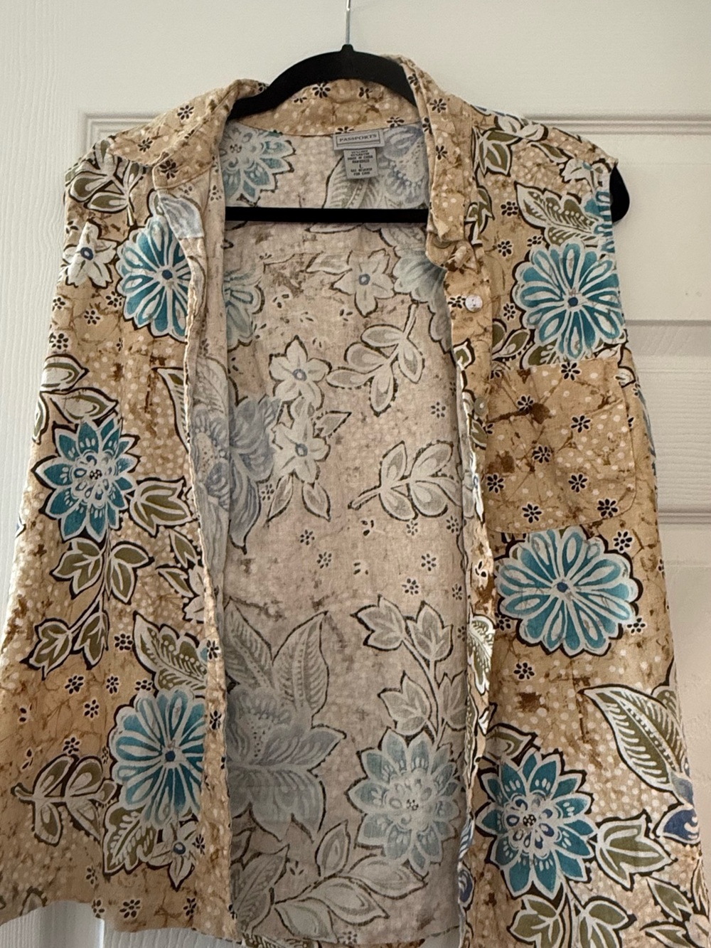 Passport Floral Linen Blend Blouse in Cream, Tan and Blue